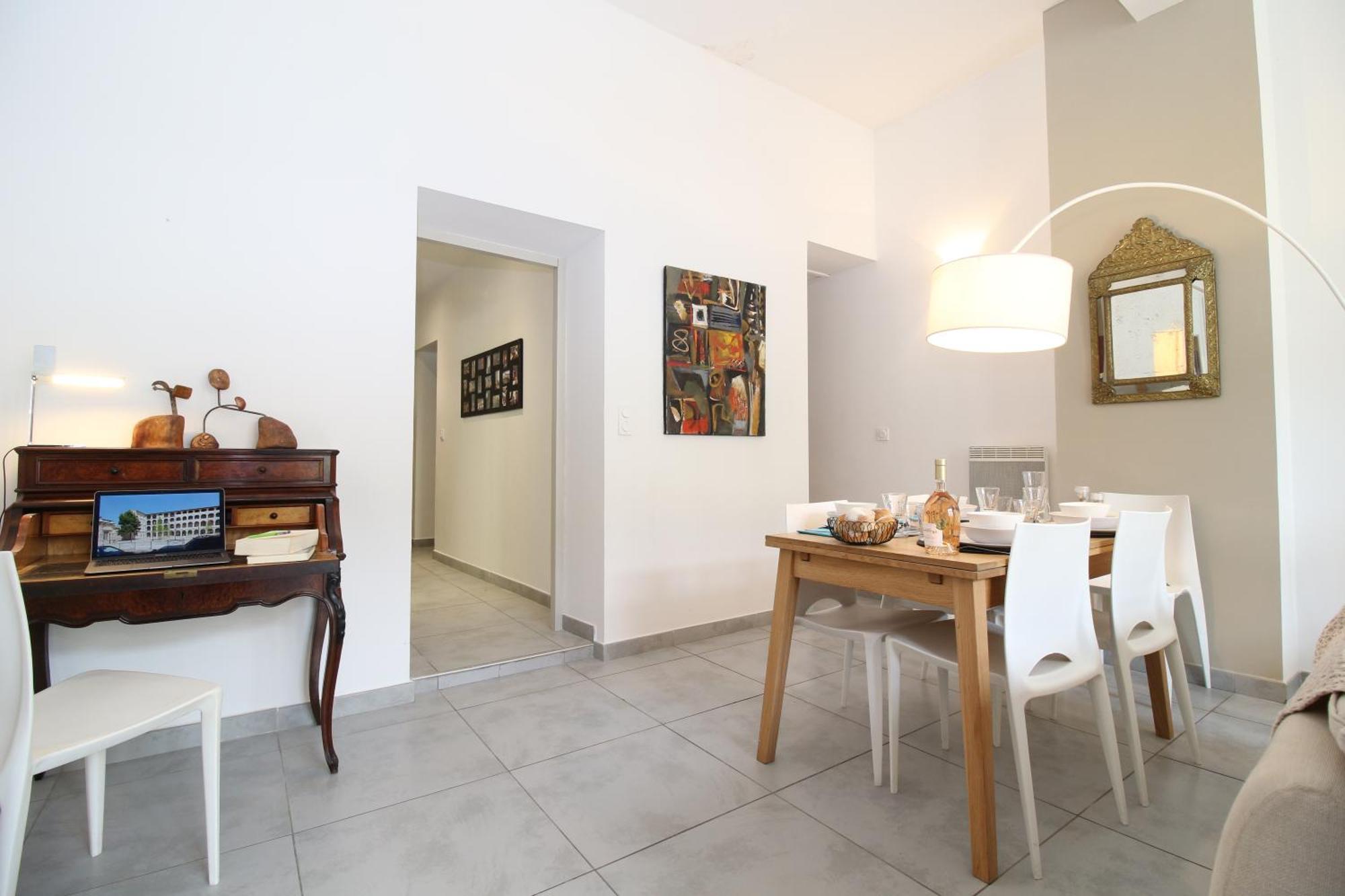T3 Appartement Hypercentre Proche Commerce- Parking - 2 Chambres Wifi Gratuit Авиньон Экстерьер фото