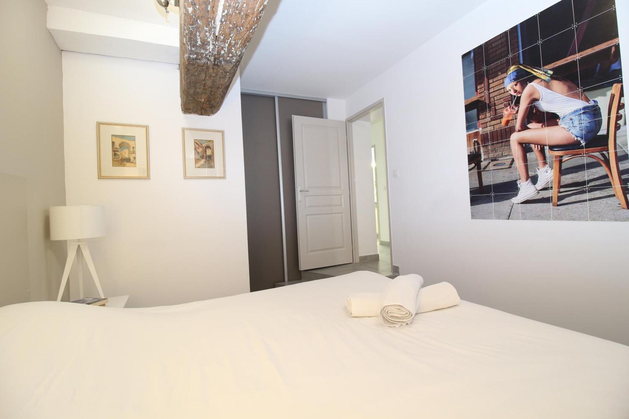 T3 Appartement Hypercentre Proche Commerce- Parking - 2 Chambres Wifi Gratuit Авиньон Экстерьер фото